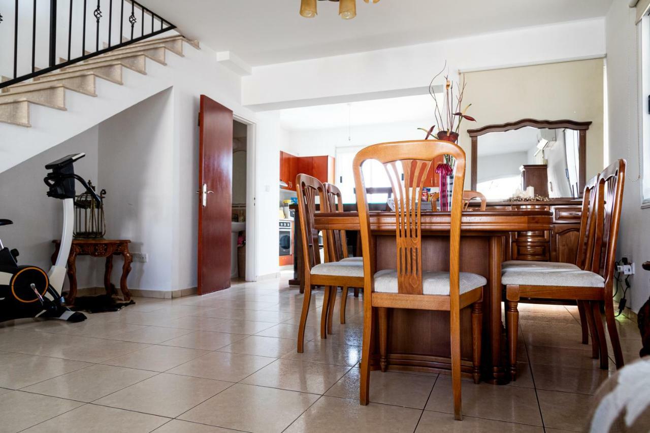 Вилла Nikoleta House Emba Экстерьер фото