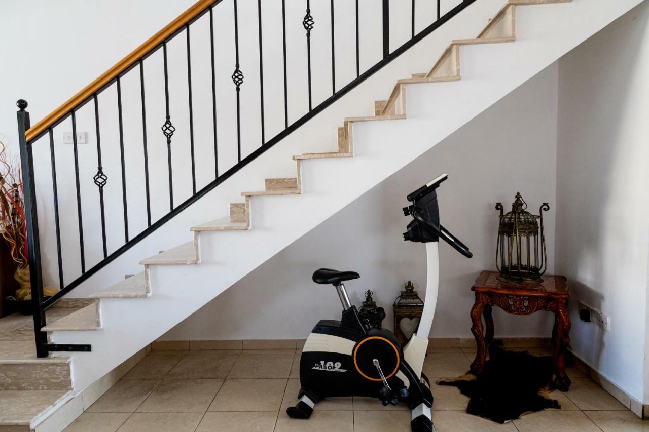 Вилла Nikoleta House Emba Экстерьер фото