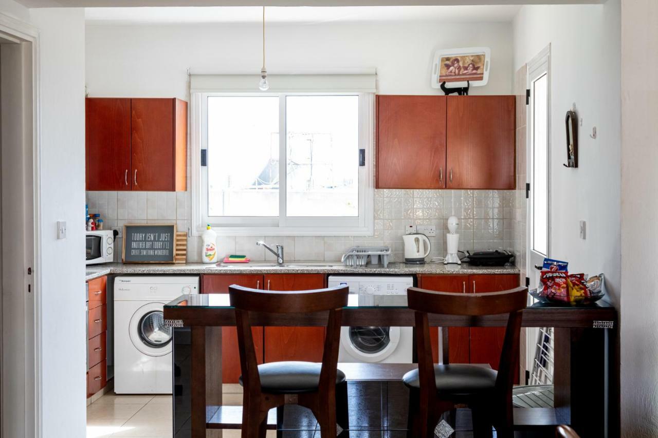 Вилла Nikoleta House Emba Экстерьер фото