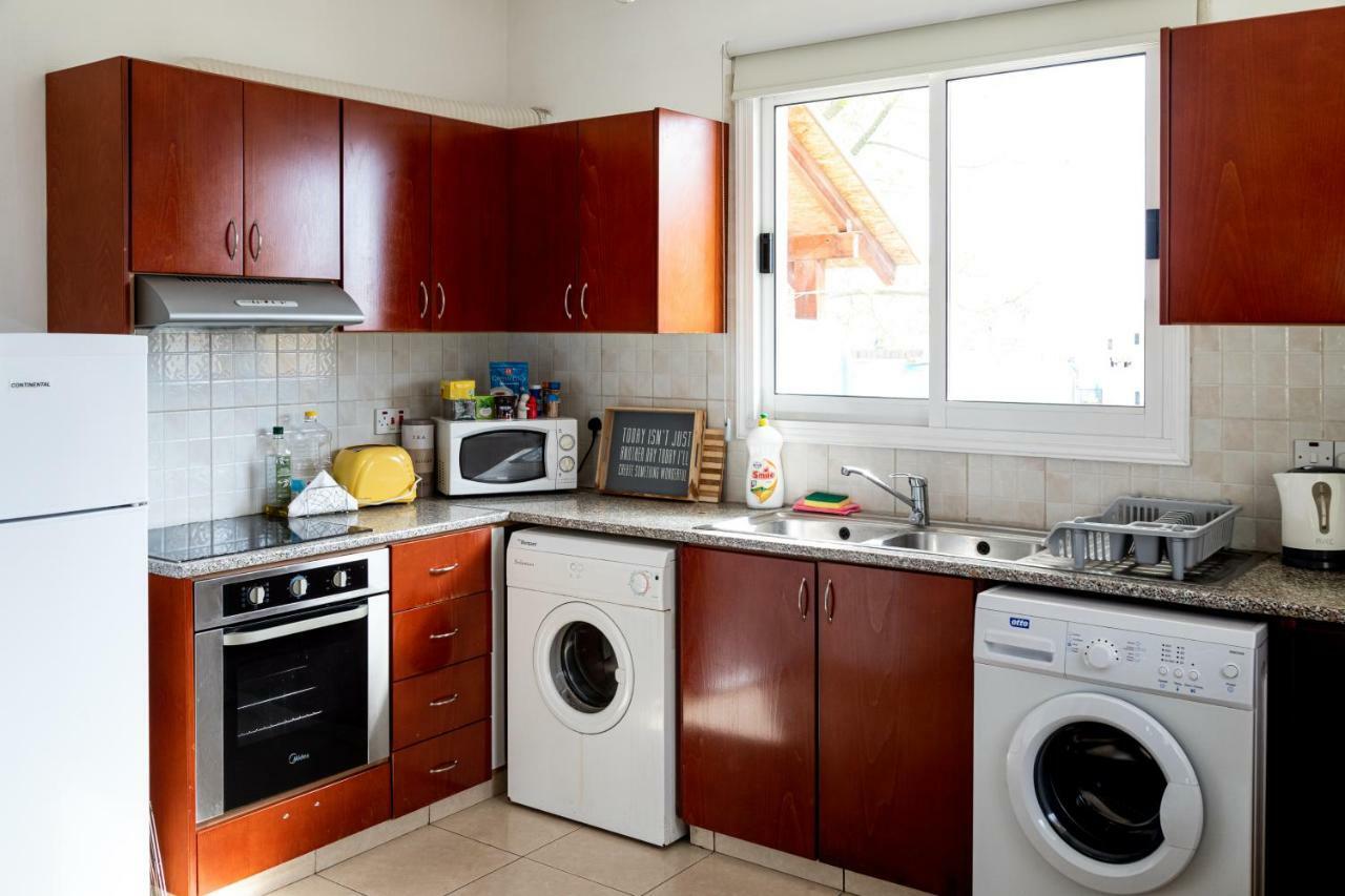 Вилла Nikoleta House Emba Экстерьер фото